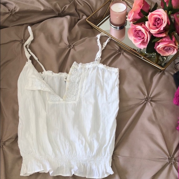 Abercrombie & Fitch Tops - 🚫SOLD🚫